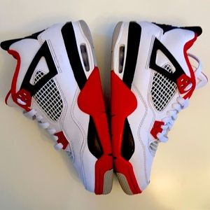 Nike Air Jordan 4s Fire Red